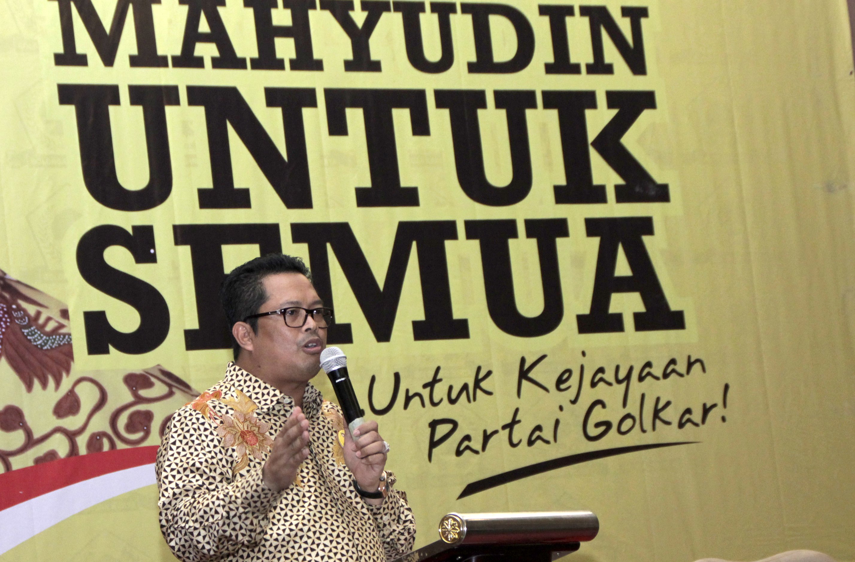 (Ilustrasi) Calon Ketua Umum Partai Golkar Mahyudin berpidato dalam acara Konsolidasi dengan sejumlah pengurus DPD Provinsi, Kabupaten/Kota usai mengelar acara silahtuhrahmi dan Konsolidasi di Kupang, NTT Sabtu (27/2). ANTARA FOTO/Kornelis Kaha