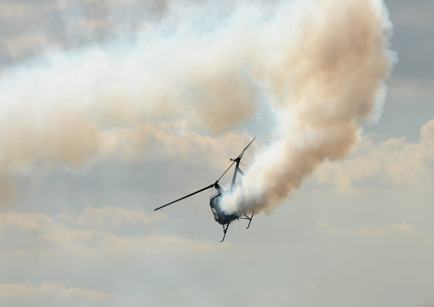 Ilustrasi Helikopter Jatuh. SHUTTERSTOCK