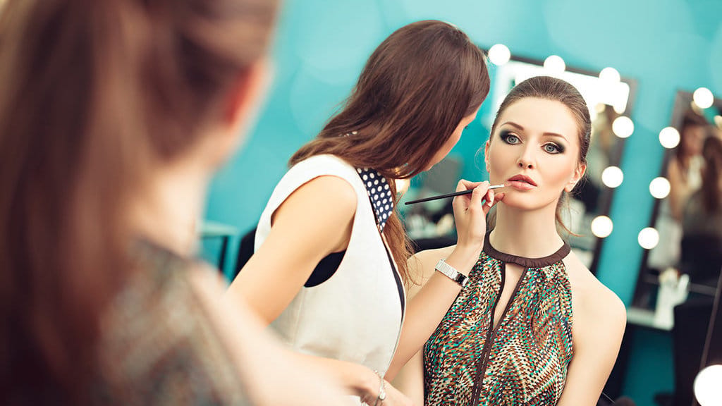 Ilustrasi Make Up Artist. FOTO/Istock Make Up Artist