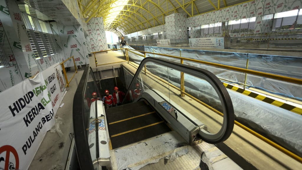 Ilustrasi eskalator. ANTARA FOTO/Nova Wahyudi PEMASANGAN ESKALATOR STASIUN LRT