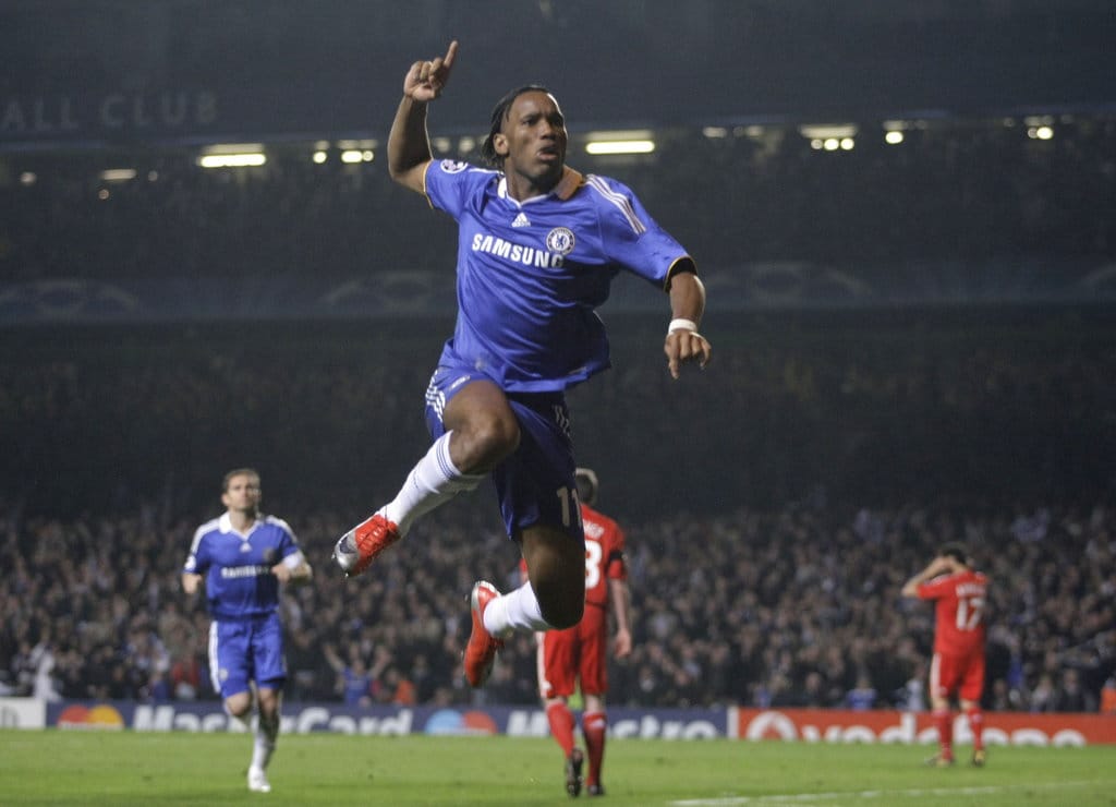 Didier Drogba Chelsea merayakan gol penjaga gawang Liverpool Pepe Reina sendiri selama pertandingan leg kedua pertandingan Liga Champions di Stamford Bridge, London, Selasa, 14 April 2009. AP Photo / Matt Dunham Didier Drogba