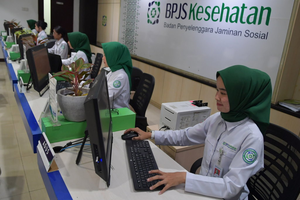 Kantor Pelayanan Kantor Badan Penyelenggara Jaminan Sosial (BPJS) Kesehatan. ANTARA FOTO/M Risyal Hidayat/ama. MA BATALKAN KENAIKAN IURAN BPJS KESEHATAN