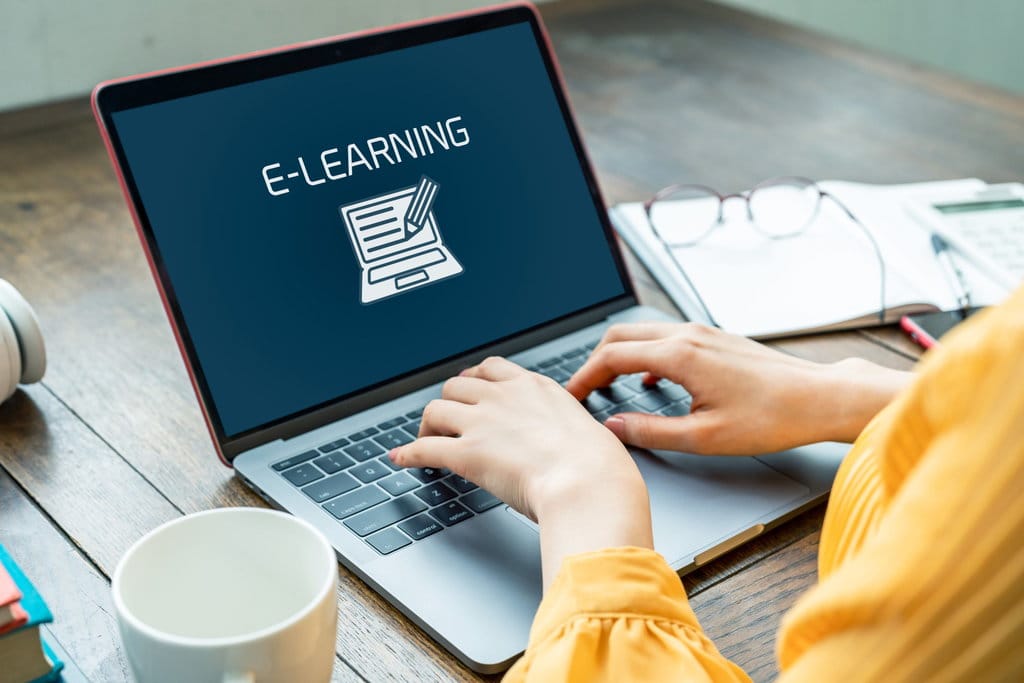 Ilustrasi belajar online. FOTO/iStockphoto Ilustrasi belajar online