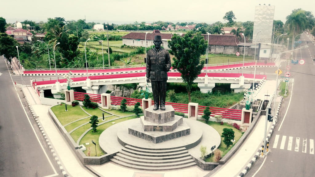 Patung Bung Karno. FOTO/blitarkota.go.id/ Patung Bung Karno