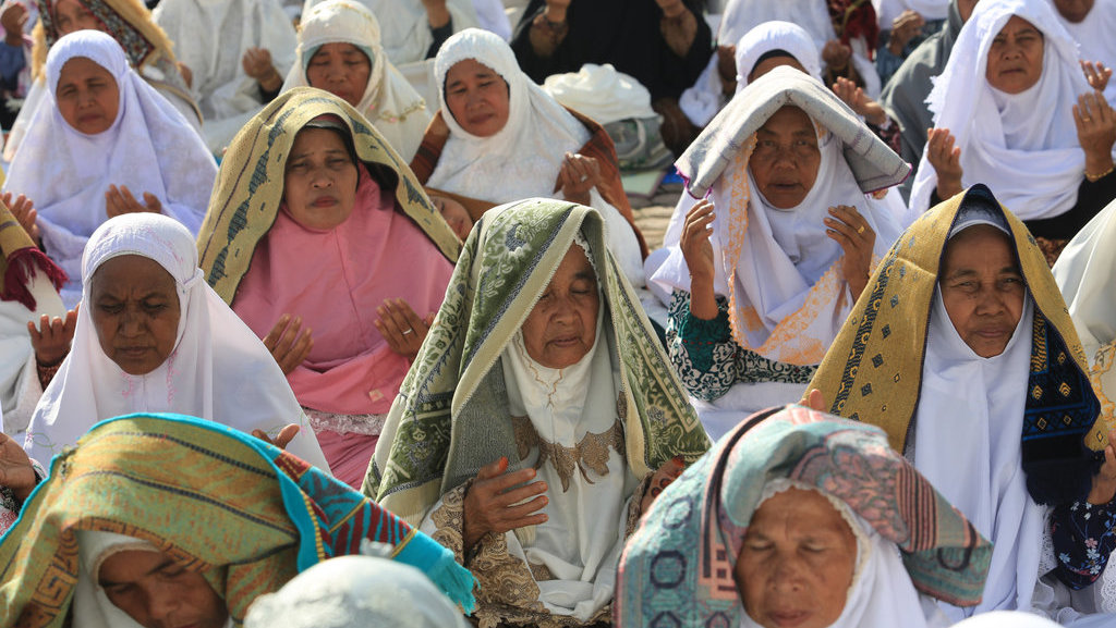Ilustrasi Idul Adha. ANTARA FOTO/Syifa Yulinnas/wpa. Shalat Idul Adha jamaah Tarekat Syattariah di Nagan Raya