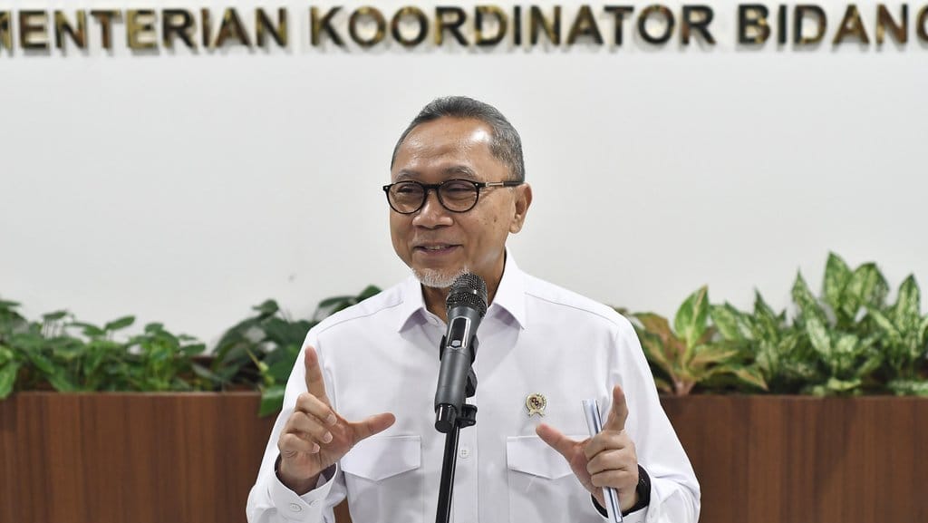 Menteri Koordinator Bidang Pangan (Menko Pangan) Zulkifli Hasan memberikan keterangan terkait pupuk subsidi di Jakarta, Selasa (11/3/2025). Pada keterangannya Menko Pangan Zulkifli Hasan membentuk kelompok kerja (pokja) yang tertuang dalam Keputusan Menko Pangan (Kepmenkopangan) Nomor 6 tahun 2025 untuk mengawasi distribusi 9,55 juta ton pupuk bersubsidi agar tepat sasaran dan tepat waktu. ANTARA FOTO/Fakhri Hermansyah/foc. Kemenko Pangan bentuk pokja untuk pupuk subsidi