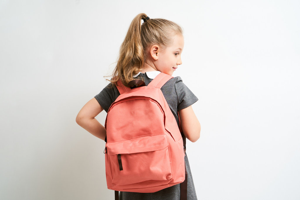 Tas Sekolah Anak Perempuan. FOTO/iStockphoto Tas Sekolah Anak Perempuan