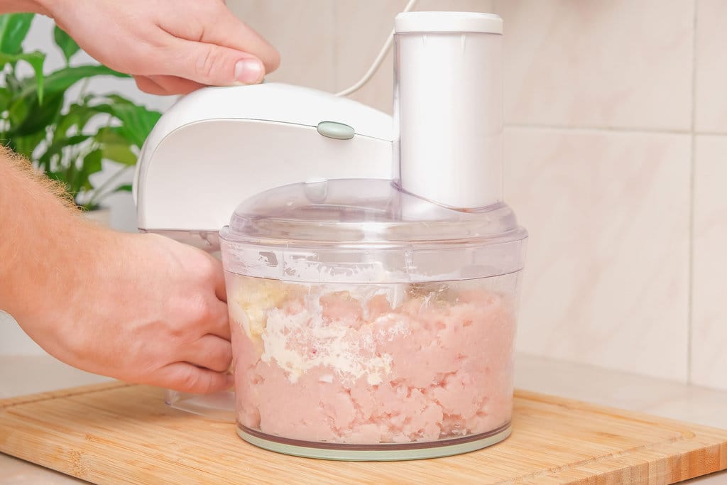 Chopper Penggiling Daging. foto/Istockphoto Chopper Penggiling Daging