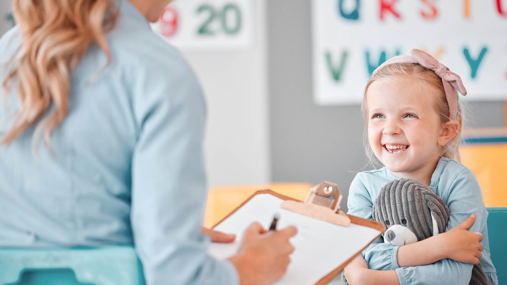 Ilustrasi Anak Di UKS. foto/istockphoto Ilustrasi Anak Di UKS