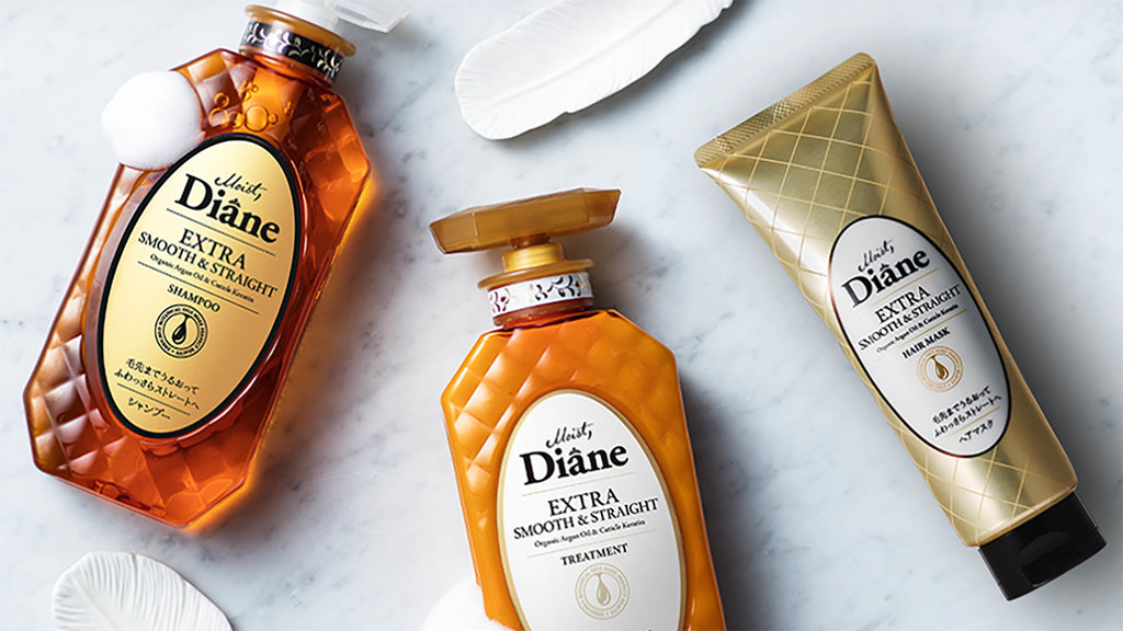 Moist Diane Extra Smooth and Straight Shampoo. foto.Moist Diane Moist Diane Extra Smooth and Straight Shampoo