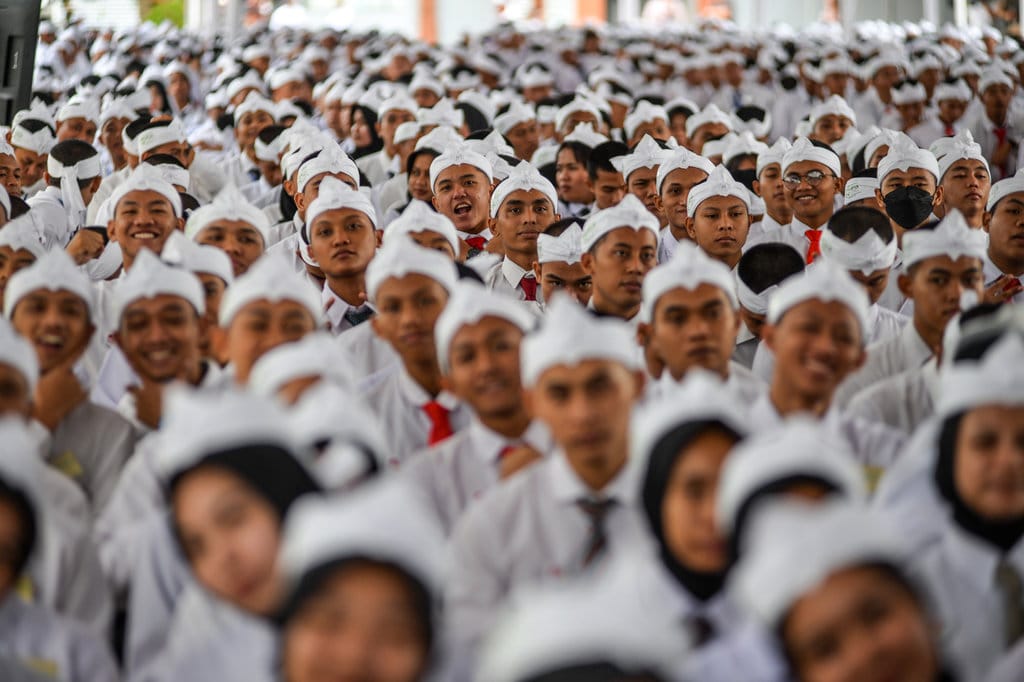 Peserta mengikuti acara pelepasan peserta pemagangan ke Jepang di Kantor Balai Besar Pelatihan Vokasi dan Produktivitas (BBVP), Bandung, Jawa Barat, Sabtu (20/9/2025). ANTARA FOTO/Raisan Al Farisi/rwa. Pelepasan peserta pemagangan ke Jepang di Jawa Barat