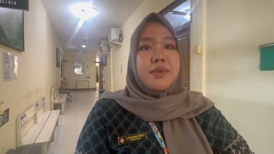 Dokter Puskesmas Teluk Melano, dr. Rahmadani Alfitra S. (Sumber kalbar info) KERACUNAN MBG di KABUPATEN KAYONG UTARA