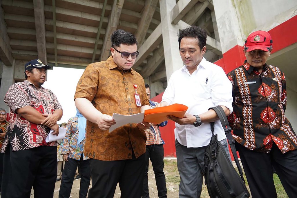 Bupati Kediri Pastikan Pekerjaan Pembangunan Pasar dan Stadion Tetap Berjalan. dok. Kab. Kediri Body Artikel Pemkab Kediri