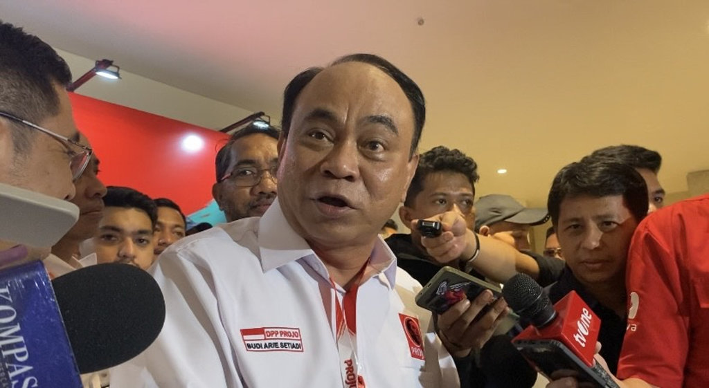 Ketua Umum DPP Projo, Budi Arie Setiadi usai membuka kongres III Projo di Puri Agung Grand Sahid Jaya Hotel, Jakarta Pusat, Sabtu (1/11/2025). tirto.id/Rahma Dwi Safitri Budi Arie Setiadi