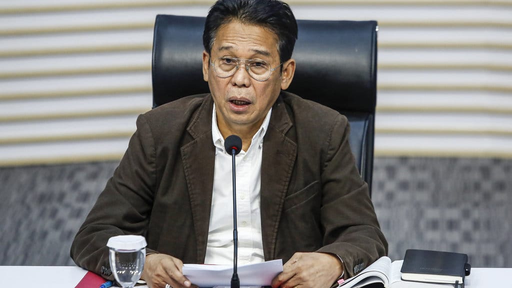 Wakil Ketua KPK Johanis Tanak memberikan keterangan terkait penahanan tersangka Gubernur Riau Abdul Wahid dan sejumlah tersangka lainnya di Gedung Merah Putih KPK, Jakarta, Rabu (5/11/2025). ANTARA FOTO/Asprilla Dwi Adha/rwa. Penahanan tersangka Gubernur Riau Abdul Wahid