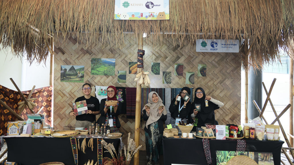 Booth Yayasan KEHATI. (FOTO/dok.WRI Indonesia) Body Artikel 2 Feature Story WRI Indonesia