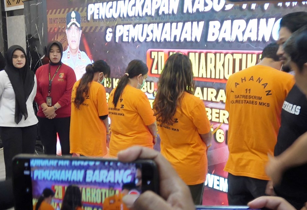 Konpers sindikat pelaku trafficking lintas provinsi, dalam kasus penculikan balita Bilqis Ramdhani (4). Bahkan, salah satu pelaku mengaku sudah menjual 9 anak sebelum Bilqis melakui aplikasi media sosial. Foto/MN Abdurrahman Konpers Trafficking Bilqis Ramdhani