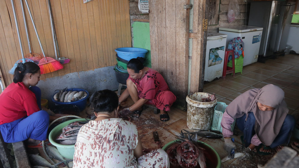 Kelompok Pengolah dan Pemasar (Poklahsar) “Pesona Wanita Pesisir”. (FOTO/Istimewa) Body Artikel 1 M4CR 2
