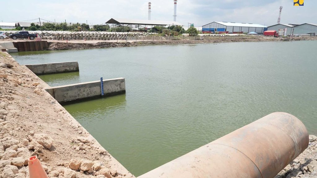 Tol Semarang-Demak Seksi 1 sepanjang 10,64 km dirancang terintegrasi dengan Tanggul Laut dan sistem polder. foto/Dok. Kemen PU Bpdy Artikel Kemen PU 1