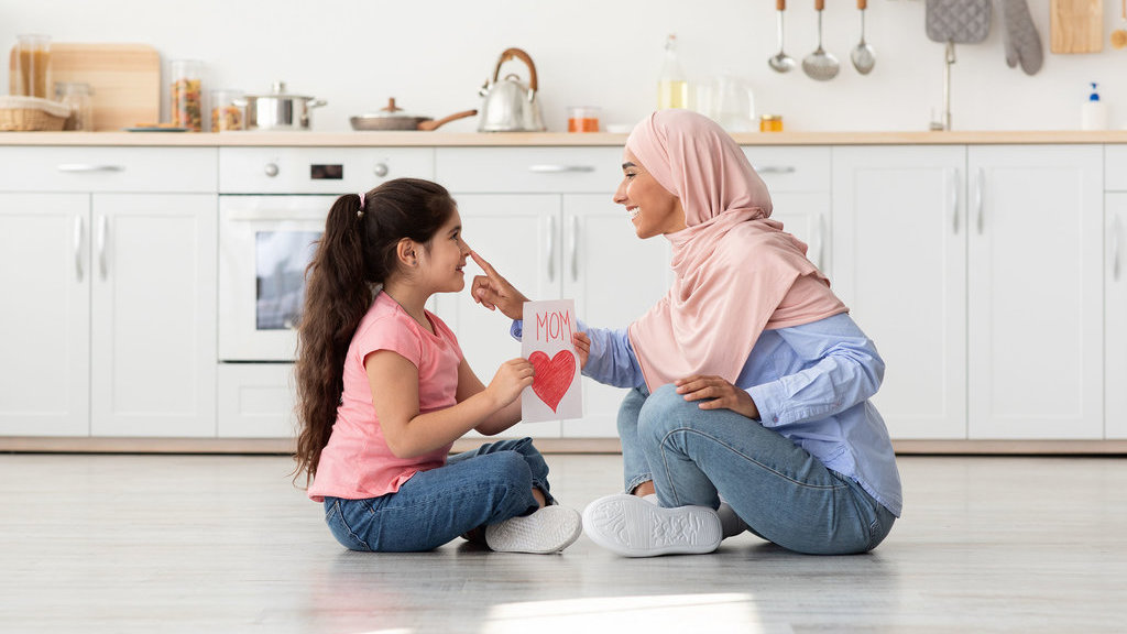 Ilustrasi hari Ibu. foto/istockphoto Ilustrasi hari Ibu