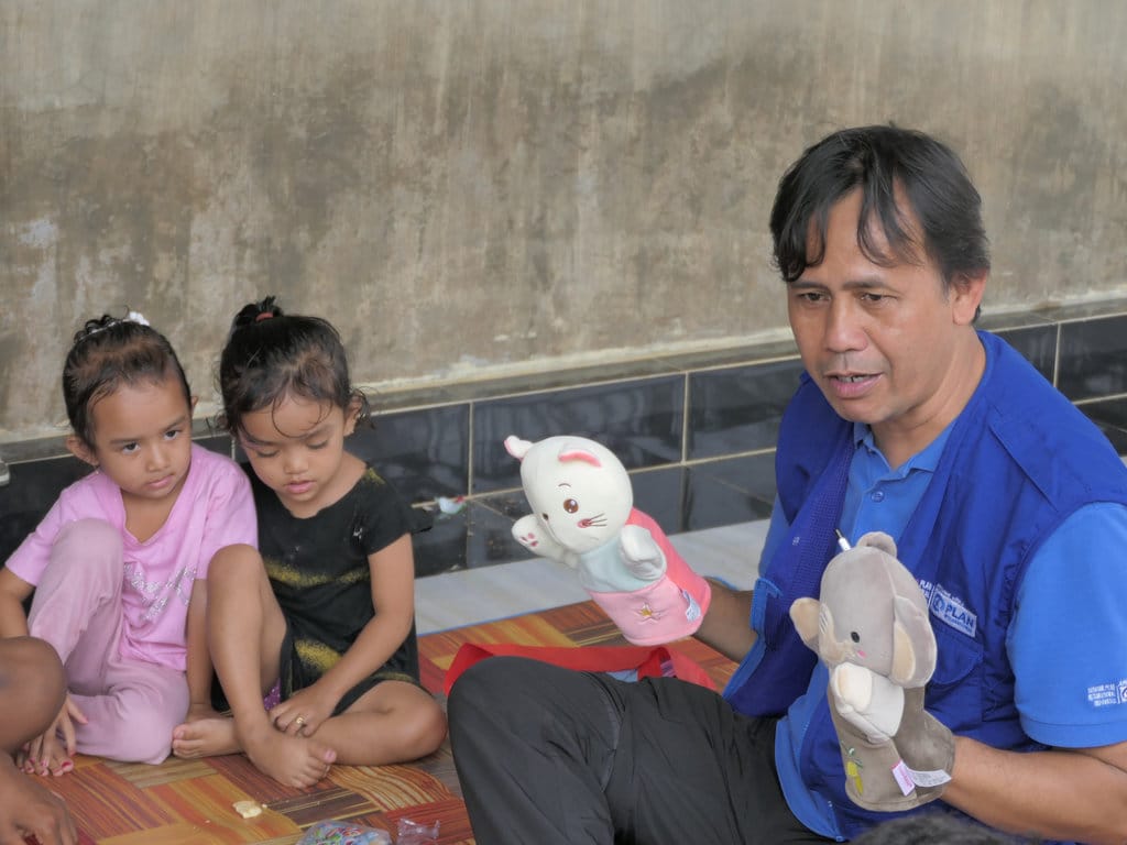 Anak-anak korban banjir Aceh, Pidie Jaya. tirto.id/Eggi Hadian Anak-anak korban banjir Aceh