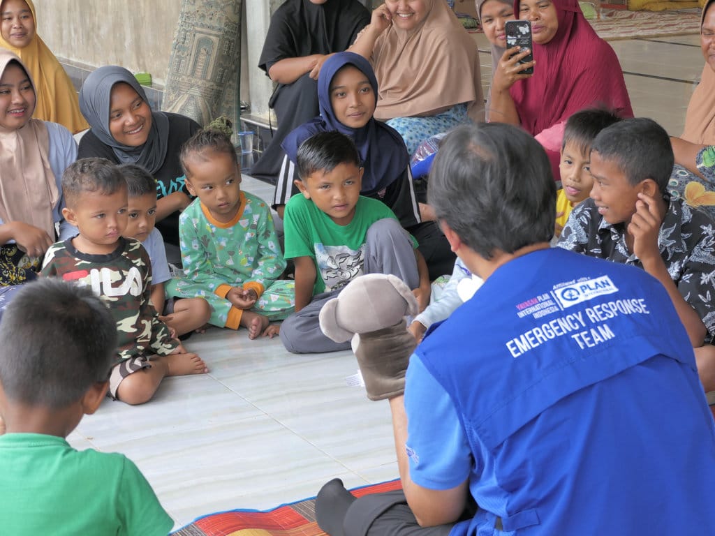 Anak-anak korban banjir Aceh, Pidie Jaya. tirto.id/Eggi Hadian Anak-anak korban banjir Aceh