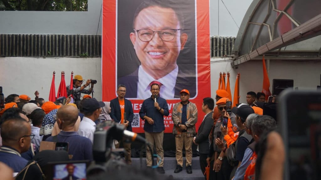 Anies Baswedan secara resmi meluncurkan Kartu Tanda Anggota (KTA) sekaligus membuka pendaftaran nasional bagi organisasi Gerakan Rakyat. (FOTO/gerakanrakyat.org/Dok. Humas DPP Gerakan Rakyat) Anies Baswedan jadi anggota kehormatan ormas gerakan rakyat
