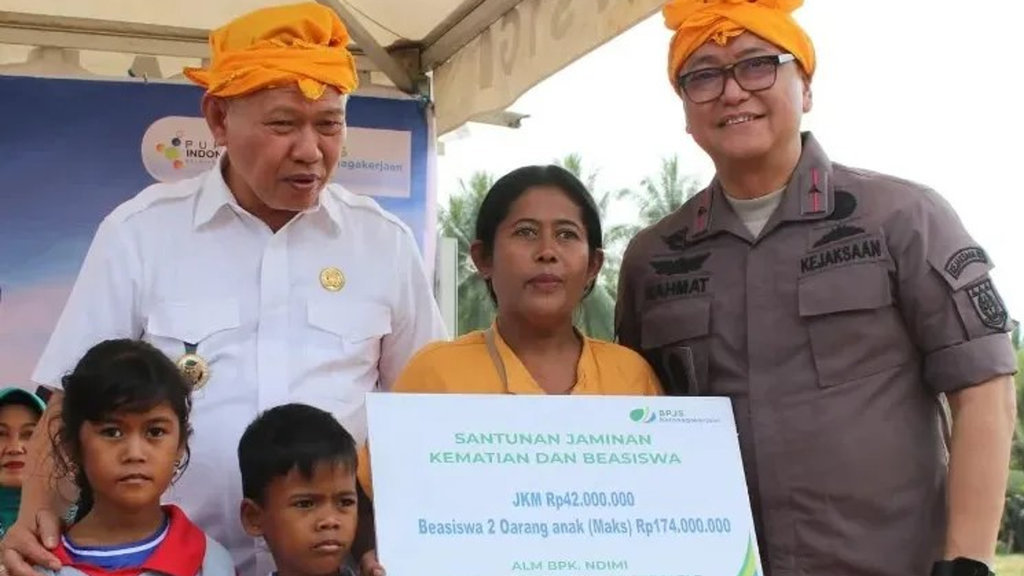 Dukung Ketahanan Pangan, Kajati Sulten Panen Jagung Program Jaksa Mandiri Pangan di Kabupaten Sigi. (FOTO/dok.Kejaksaan Agung) Body Artikel 2 Kejaksaan Agung II 23