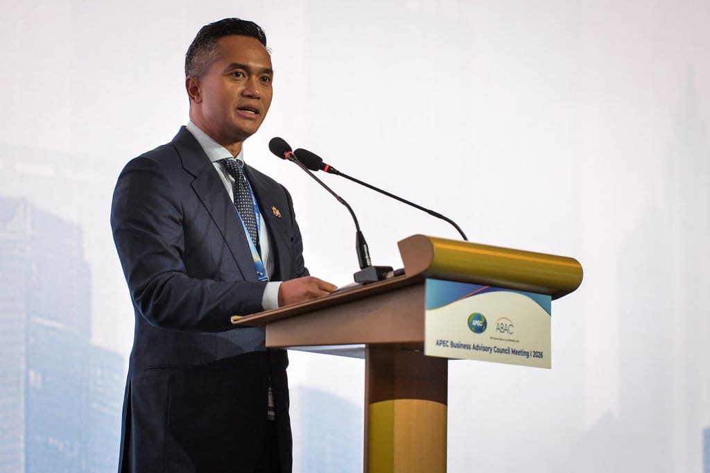 Ketua Umum Kamar Dagang dan Industri (Kadin) Indonesia Anindya Novyan Bakrie menyampaikan sambutan pada pembukaan Asia Pacific Economic Cooperation (APEC) Business Advisory Council (ABAC) Meeting I 2026 di Jakarta, Sabtu (7/2/2026). ANTARA FOTO/Putra M. Akbar/bar Pembukaan APEC Business Advisory Council Meeting I 2026