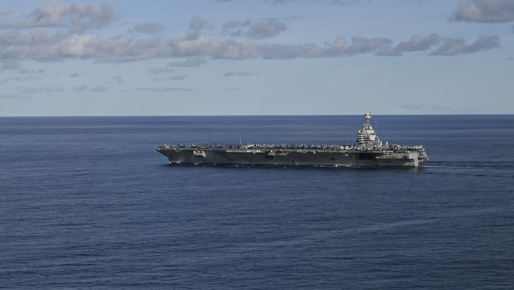 Ilustrasi Kapal Induk (Photo by Jonathan KLEIN / AFP) USS Gerald R Ford