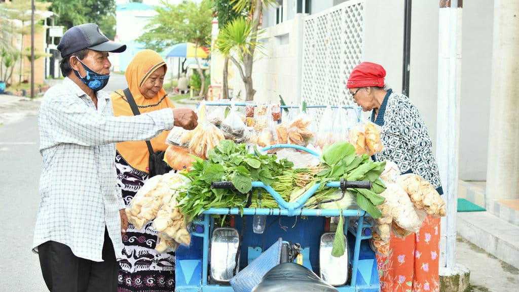 Penjual sayur keliling. FOTO/iStockphoto Tukang Sayur Keliling