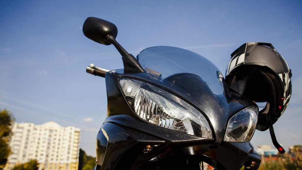 Ilustrasi lampu motor. foto/istockphoto Illustrasi lampu motor