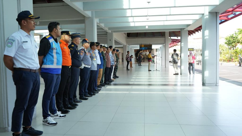 Pembukaan posko angkutan Lebaran di Bandara Ngurah Rai, Jumat (13/03/2026). Foto: Humas Bandara Ngurah Rai Posko angkutan Lebaran di Bandara Ngurah Rai