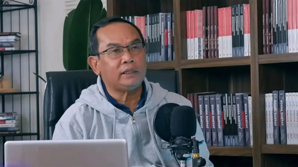 Pendiri Saiful Mujani Research and Consulting (SMRC) Saiful Mujani dalam program bertajuk “Kinerja Presiden dan Penundaan Pemilu” yang disiarkan di kanal YouTube SMRC TV, dipantau dari Jakarta, Kamis.(29/12/2022). ANTARA/Melalusa Susthira K Saiful Mujani