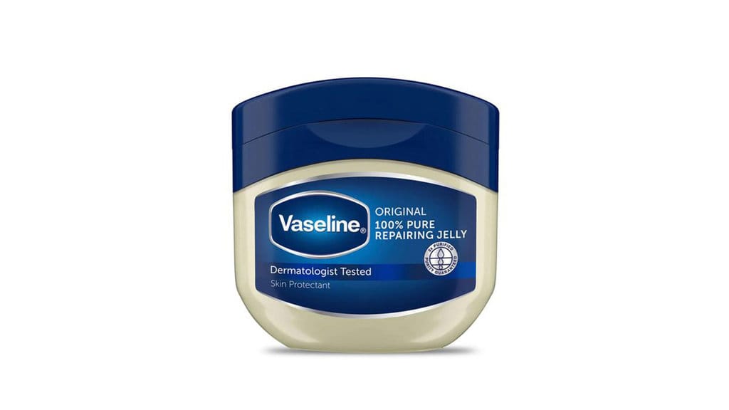 Vaseline Petroleum Jelly. FOTO/iStockphoto Vaseline Petroleum Jelly