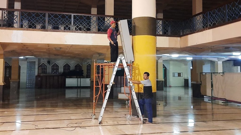 Speaker Masjid. foto/Suharjono Harjodiwirjo Speaker Masjid