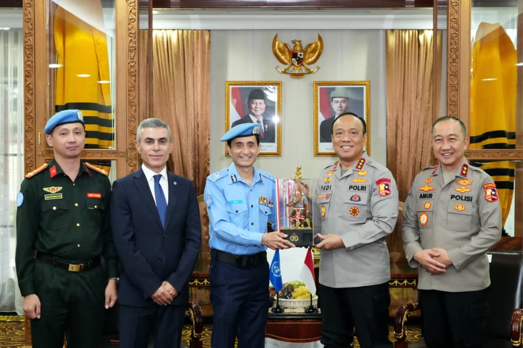 Wakapolri, Komjen Pol Dedi Prasetyo, saat menerima kunjungan delegasi United Nations Police Division di Ruang Perjamuan Mabes Polri, Jakarta. Dok: Istimewa Wakapolri bertemu PBB