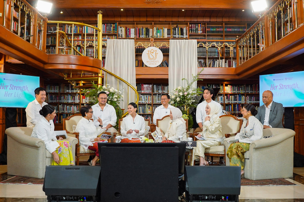 ParagonCorp menggelar sesi diskusi “Her Strength, Her Light: A Journey through Doubt, Growth, and Becoming” dengan tokoh-tokoh perempuan Indonesia pada 20 April 2026 di Wisma Habibie & Ainun. Foto/ParagonCorp Diskusi Perempuan PragonCorp