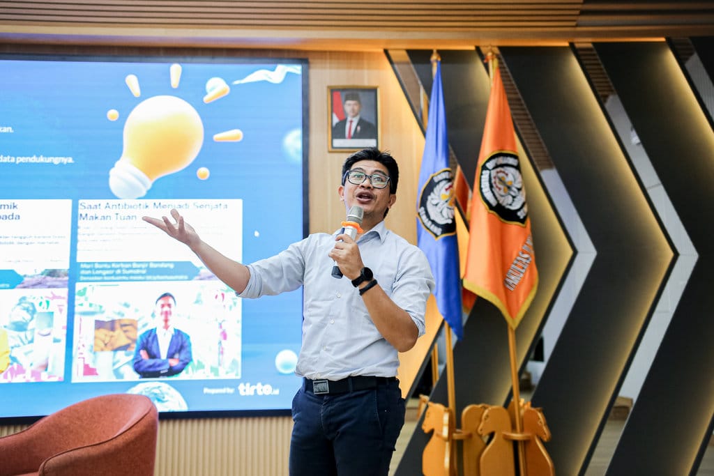 Pemaparan materi Jurnalisme Data oleh Pemimpin Redaksi tirto.id Rachmadin Ismail. FOTO/tirto.id Kelas Tirto Semarang 2026