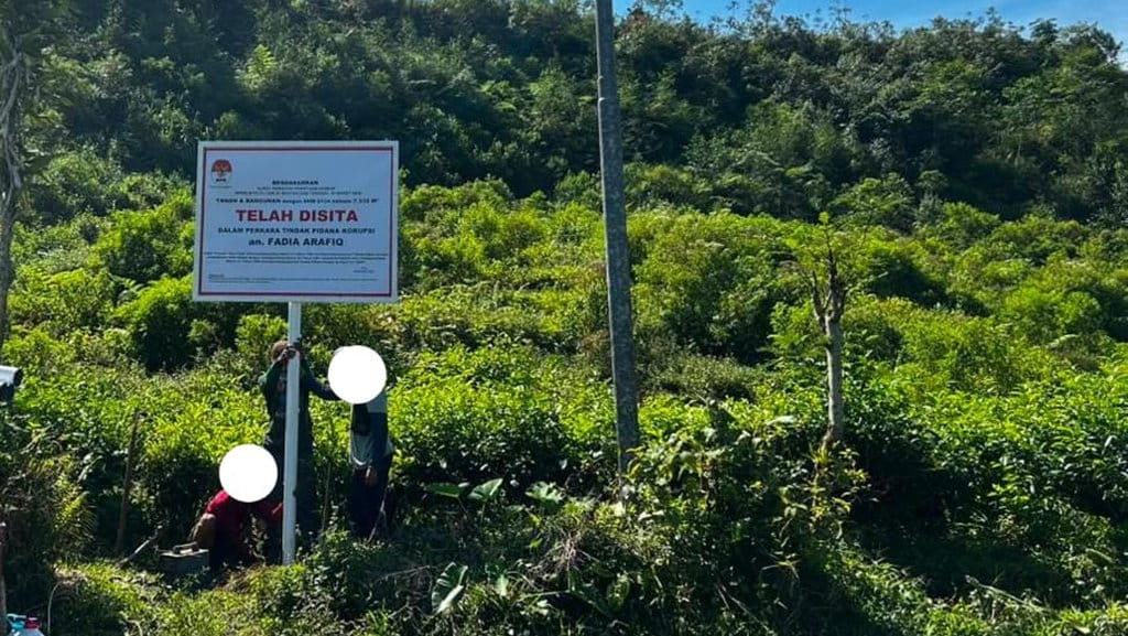 Salah satu tanah yang disita KPK dari Bupati Pekalongan nonaktif Fadia Arafiq, terkait kasus dugaan korupsi di Pemkab Pekalongan. tirto.id/Auliya Umayna KPK Sita Rumah Fadia Arafiq dan Tanah 1 Hektar
