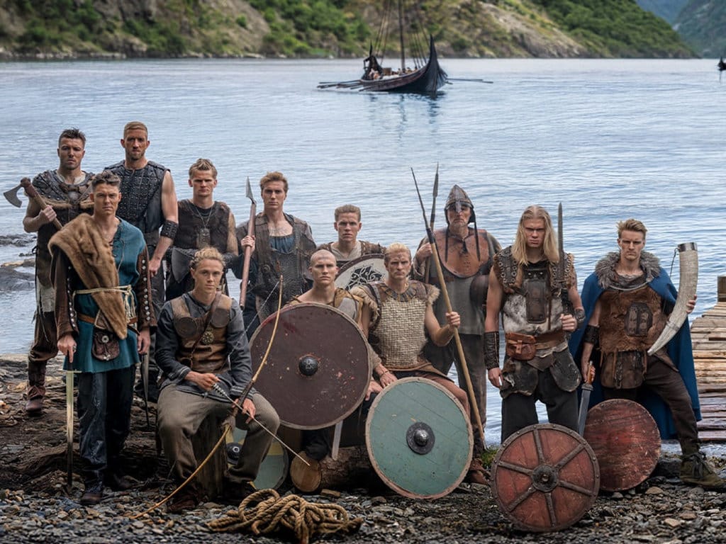 Timnas Norwegia menjalani sesi pemotretan berdandan ala orang Viking sebelum berangkat ke Piala Dunia yang digelar di Amerika Serikat. (Instagram/@davidyarrow) Timnas Norwegia Ala Viking