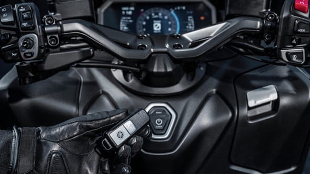 Sistem Smart Keyless di Yamaha Tmax. (FOTO/yamaha-motor.co.id) Yamaha Tmax