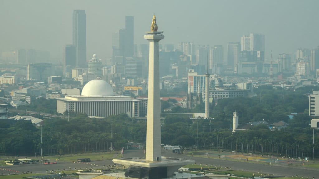 Ilustrasi kualitas udara. ANTARA FOTO/M Risyal Hidayat/nz Kualitas udara di Jakarta tidak sehat