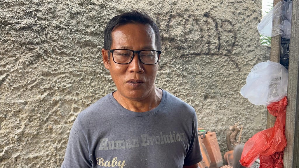 Sigit Triyawan selaku RT 04 Perumahan Pondok Permata, Rajeg Mulya. tirto.id/Ayu Mumpuni Kondisi Kebakaran TPA Jatiwaringin