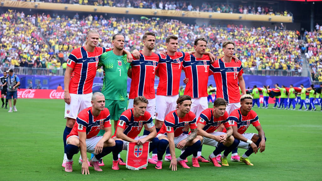 NEW JERSEY, AMERIKA SERIKAT - 5 Juli: Para pemain Norwegia berfoto bersama sebelum pertandingan Babak 16 Besar Piala Dunia FIFA 2026 antara Brasil dan Norwegia di Stadion New Jersey (Stadion MetLife) di East Rutherford, New Jersey, AS, pada 5 Juli 2026. (Abdulhamid Hosbas / Anadolu via Reuters Connect) Timnas Norwegia