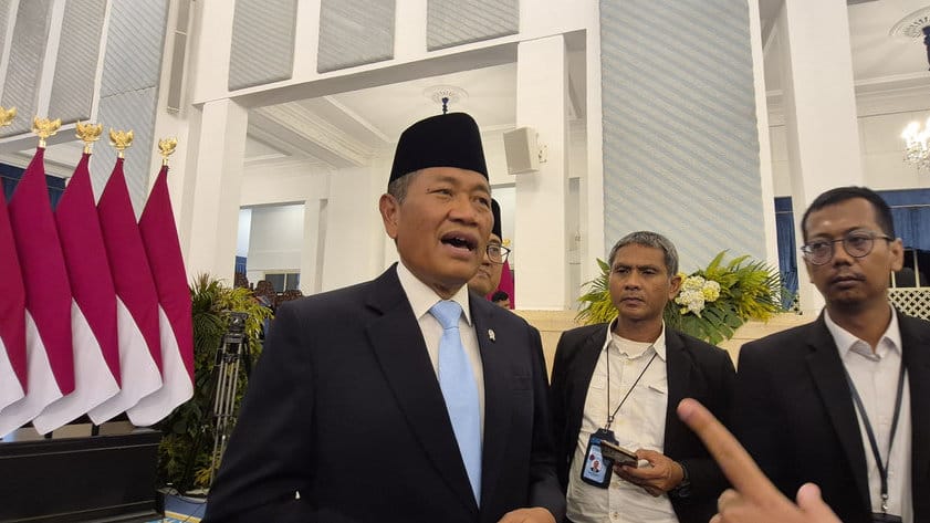 Gubernur Universitas Republik Indonesia (URI), Donny Ermawan Taufanto memberikan keterangan kepada wartawan usai dilantik di Istana Negara, Jakarta Pusat, Rabu (22/7/2026). tirto.id/Qonita Azzahra Donny Ermawan Taufanto