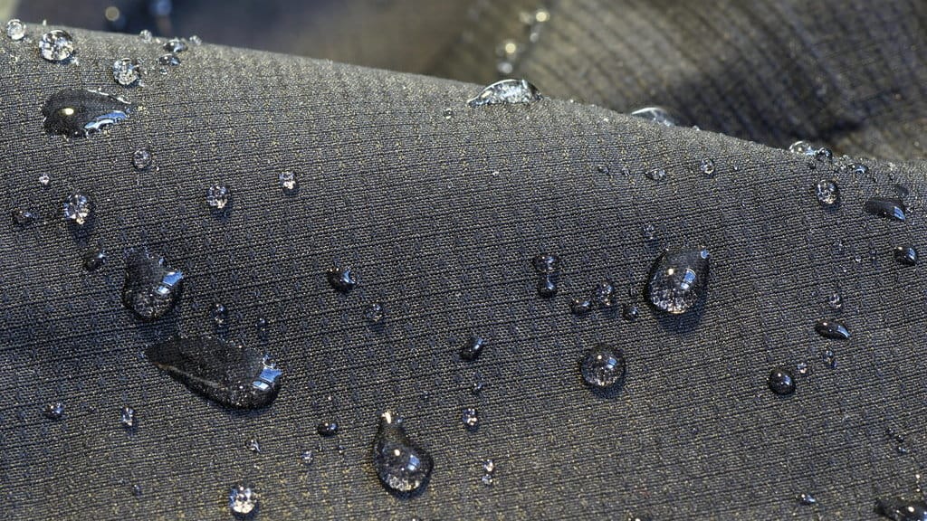 ilustrasi waterproof. foto/istockphoto ilustrasi waterproof