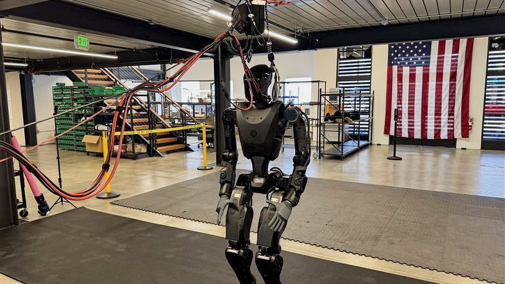 Phantom-01, sebuah robot humanoid yang dikembangkan oleh perusahaan rintisan yang berbasis di San Francisco, California, AS, pada 4 Februari 2026. REUTERS/Aleksandra Michalska Robot Tempur Phantom