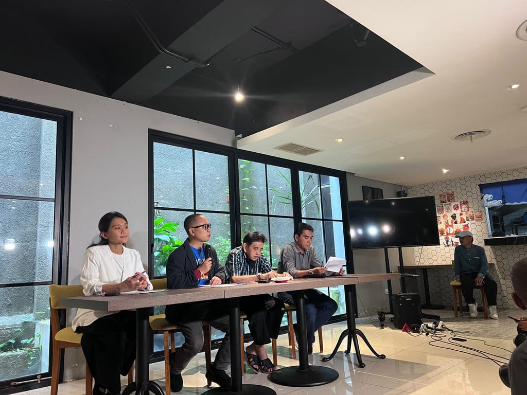 Konferensi pers Yayasan Harapan Ibu Pondok Pinang mengenai permohonan sterilisasi sekolah kepada kepolisian setelah ditemukannya 995 senpi, Minggu (9/8/2026). tirto.id/Ayu Mumpuni Konpers Yayasan Harapan Ibu Pondok Pinang