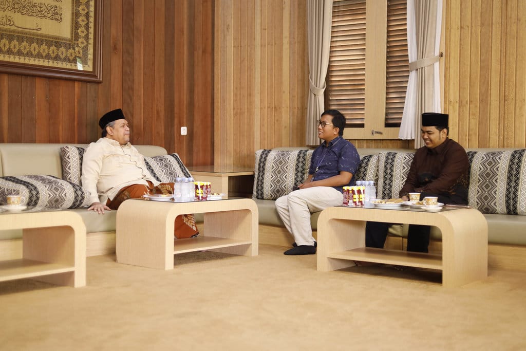Pengasuh Pondok Pesantren Daarul Rahman, KH. Muhammad Faiz Syukron Ma’mun saat diwawancari Tirto, Selasa (11/8/2026). foto/Dok. Ponpes Daarul Rahman KH Muhammad Faiz Syukron Mamun